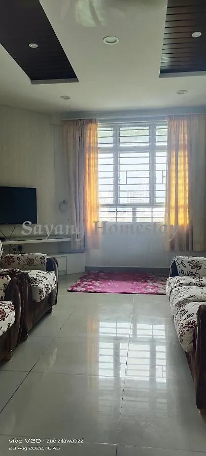 S Pice Arena Homestay 바얀레파스